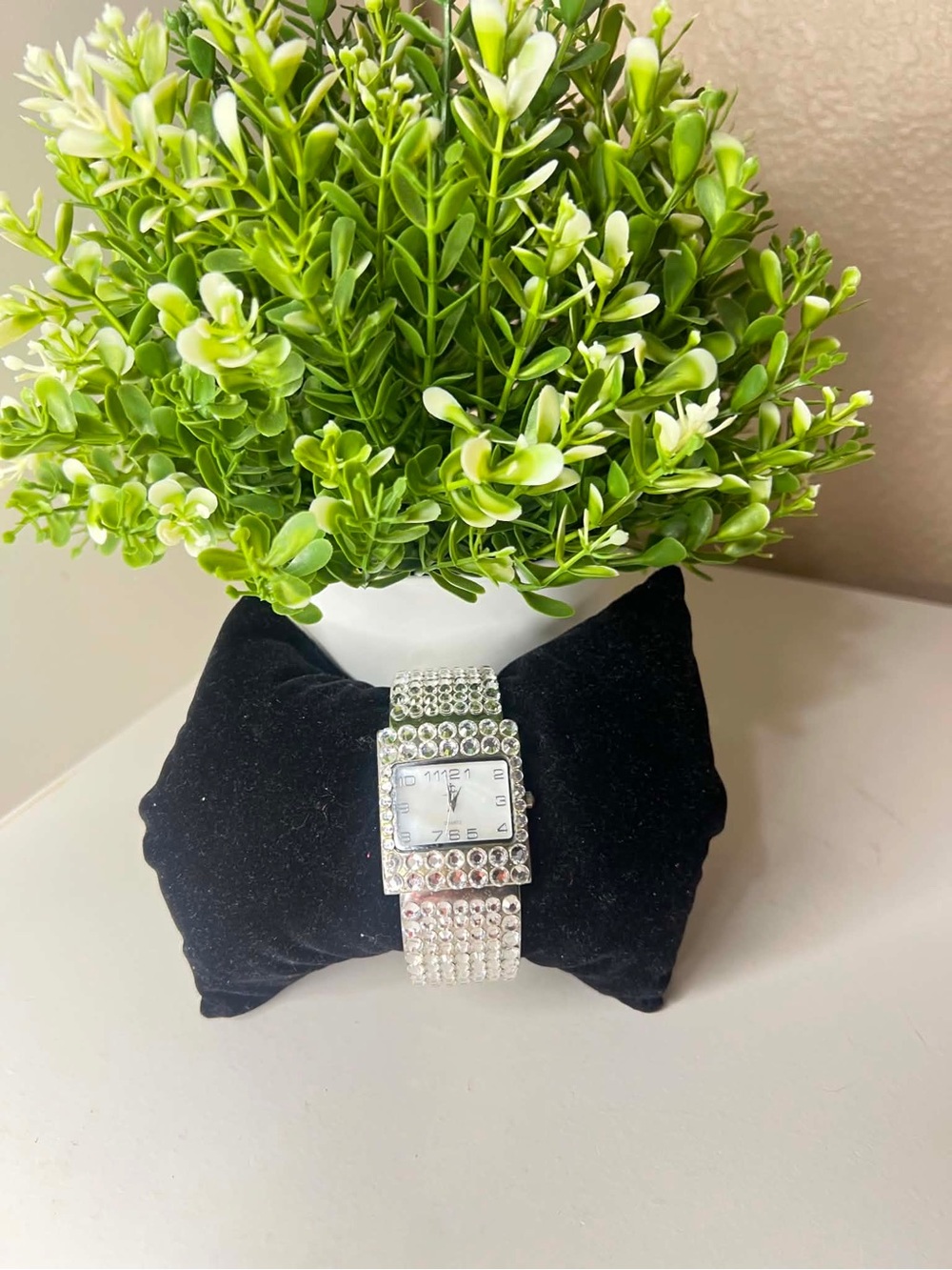 Vintage Rhinestone Bling Cuff Watch WJ390 Silver Tone Square Face Quartz Y2K